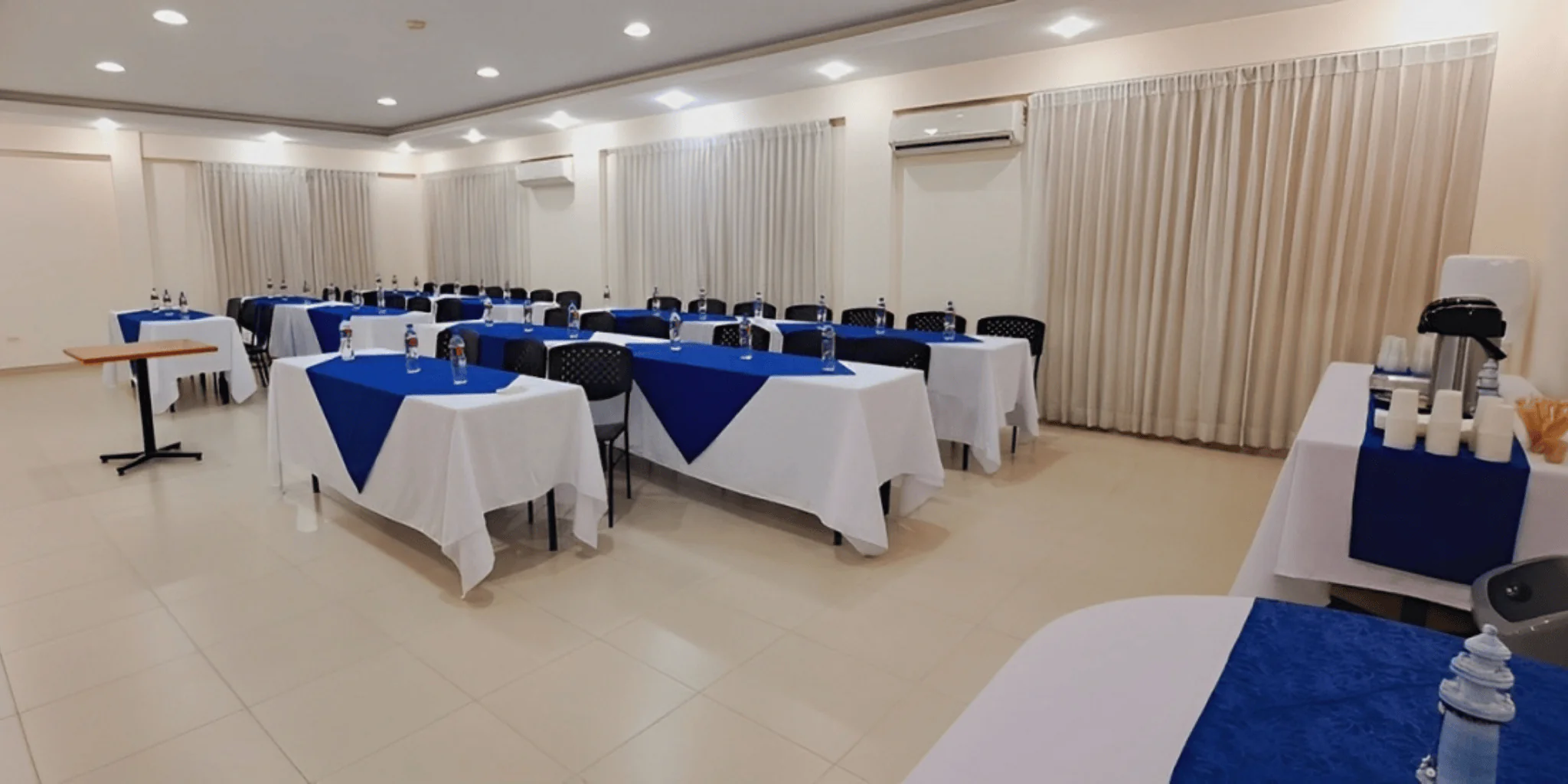 Hotel Palmira Inn