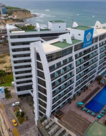 Wyndham Manta Sail Plaza Hotel