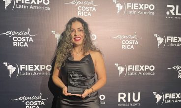 Irene Guijarro, Directora MICE de QUITO TURISMO, Recibe Premio a la Excelencia en FIEXPO Latin America 2024